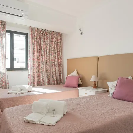 Apartamento Chantal - Near The - Quarteira
